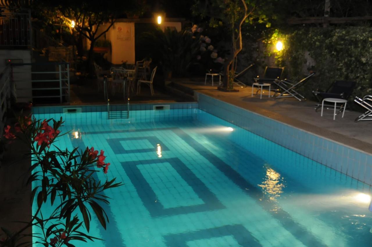 Hotel Club (Adults Only) Sant'Agnello Kültér fotó